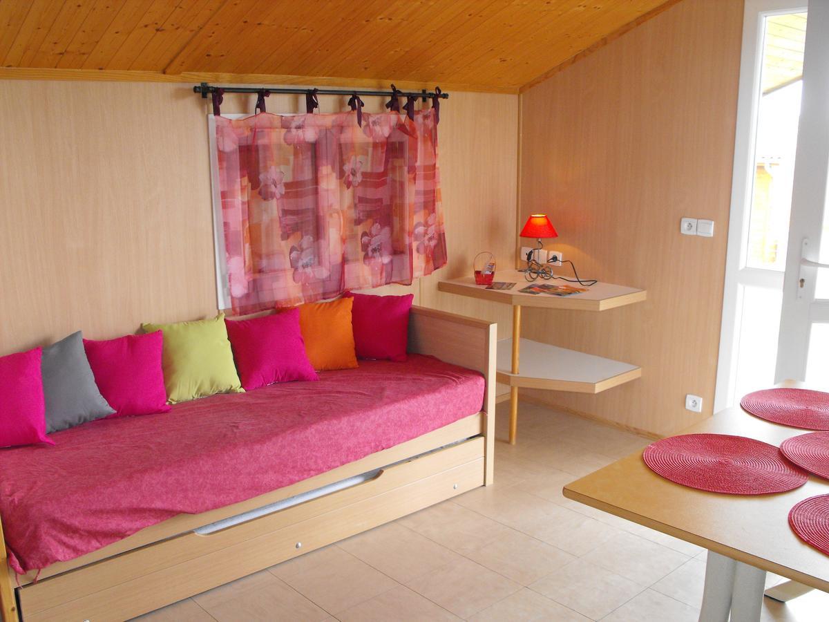 Les Chalets Du Piou Bussieres  Dış mekan fotoğraf
